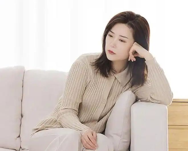 23岁朝鲜姑娘远嫁上海，7年寄回50万，回家探亲时却傻眼了（组图） - 5