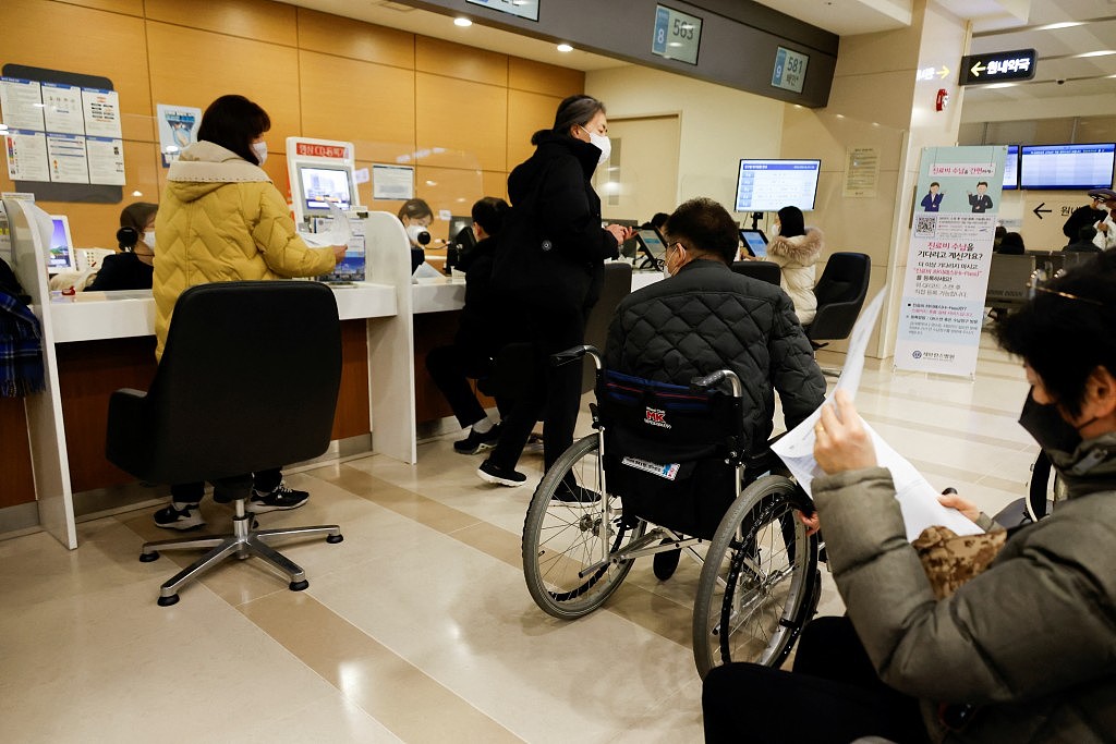 韩国去年逾1.7万人不当领取医保金，70%为中国籍（组图） - 2