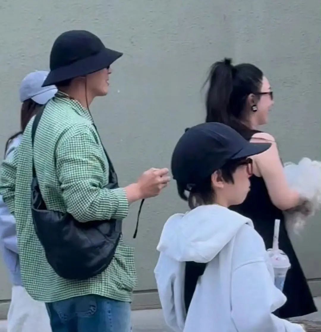 热搜炸了！贾乃亮和李小璐偷偷复合了？（组图） - 8