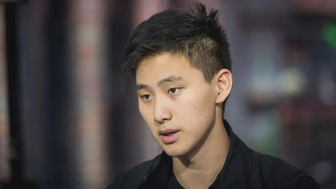 被解雇后，这个90后华裔女孩，登顶富豪榜（图） - 6