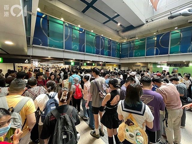 内地客穷游？去食店拒达最低消费：我们不服！1招摆烂店方惨了（组图） - 2