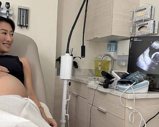 恭喜!香港知名女星宣布怀孕,大女儿生父成谜(组图) - 2