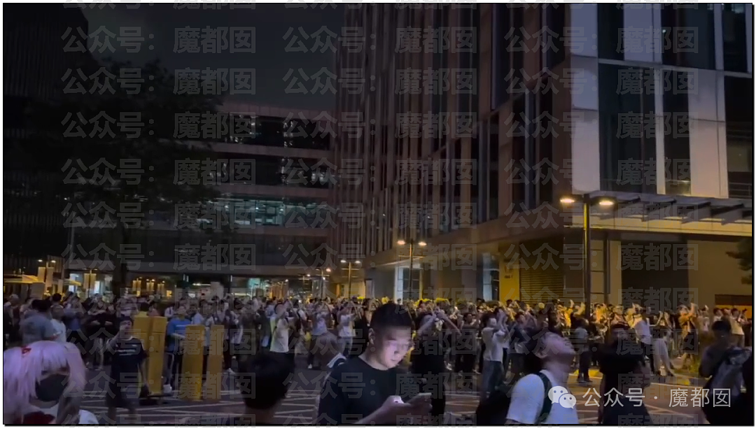 热搜第一!西安夜空不明物是什么?萤火虫漫展场外事件全解析(视频/组图) - 20