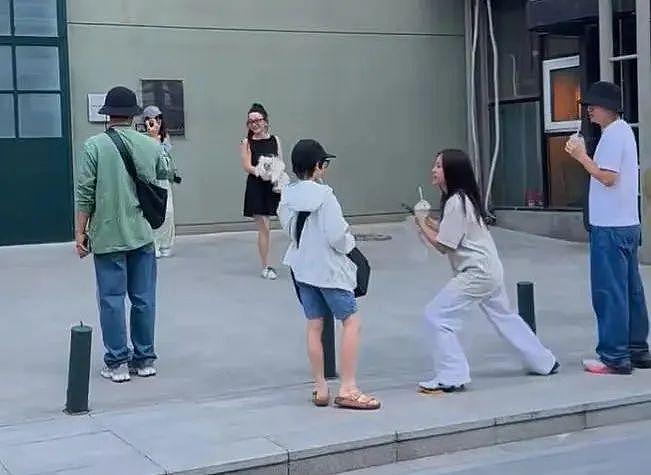 李小璐贾乃亮复婚？沈腾马丽打算解绑？周深罗云熙粉丝掐架？王大陆再被曝涉黑？被影后气到无语的男主？（组图） - 3