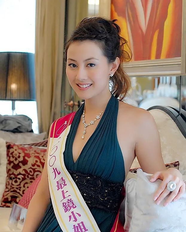 TVB前知名女星宣布离开英国，重回香港发展，身材丰满渴望结婚（组图） - 1