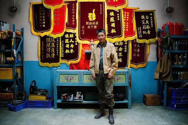 从唱《最炫民族风》到演男一号:曾毅的跨界冒险(组图) - 4