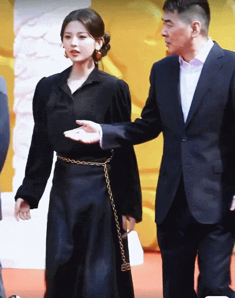 分手风波后首亮相，关晓彤彻底黑化……（组图） - 42