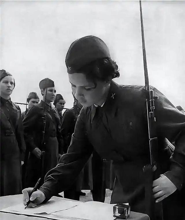 揭秘苏联美女间谍的养成过程,尺度之大三观崩塌,长相出众的优先(组图) - 6