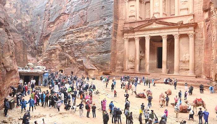 暴洪突袭约旦佩特拉古城！联国世界遗产急撤近1800游客（组图） - 2