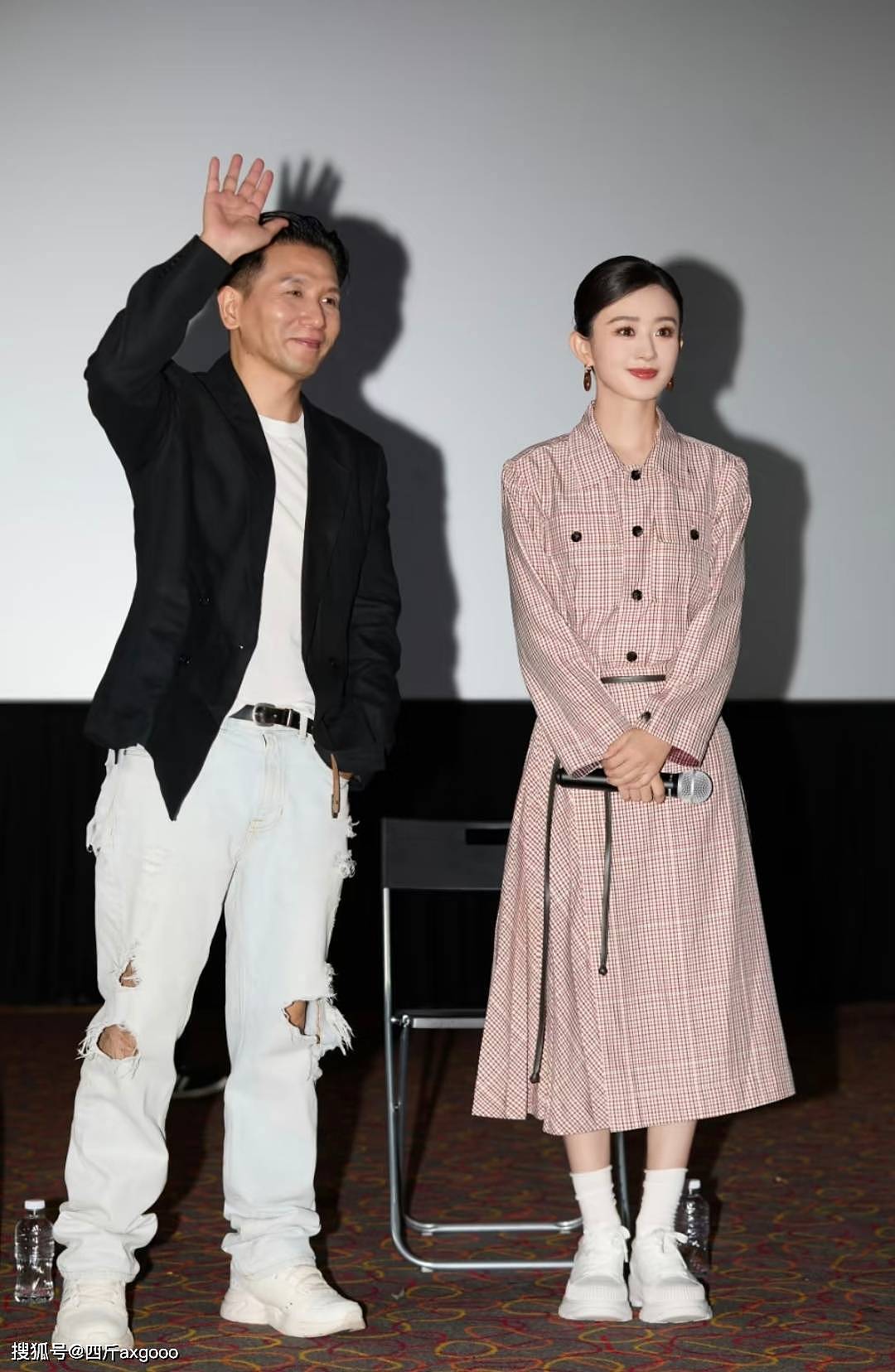赵丽颖“隐婚瓜”再升级！带儿子郊游疑似赵德胤陪同，双方未回应（组图） - 12