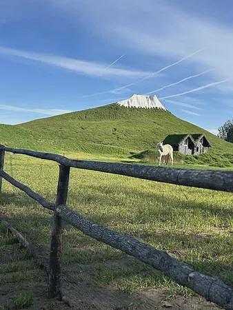 中国山寨富士山爆红， “土堆涂白漆” 网友怒批（组图） - 2