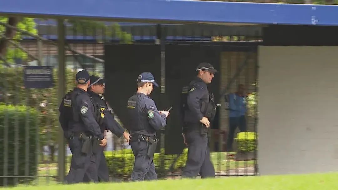 悉尼OC考试突发取消！现场一片混乱，连警察都出动了！今天官方宣布补救计划...（组图） - 2