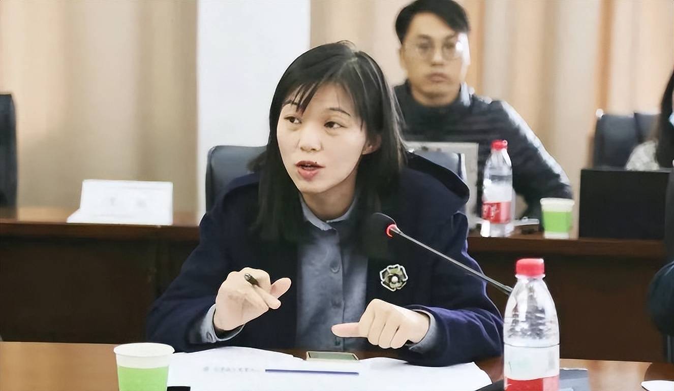 中南财经大学易育去世，年仅45岁，死因曝光太惋惜，曝最后露面照（组图） - 4