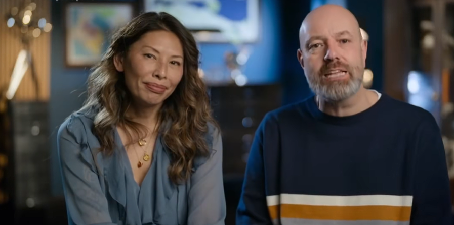 BBC真人秀来中国拍摄引热议!情侣选手三蹦子车后接吻,母子选手滞留了36个小时才出北京...(组图) - 41