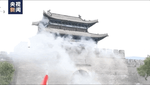 “跟着团长打县城”假期爆火,知名演员客串反派!网友:怕收不住手(组图) - 5