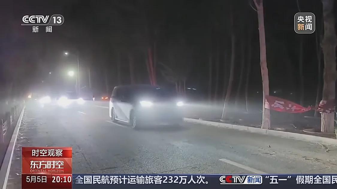 强沙尘暴压城近万名游客被困，敦煌如何用3小时跑赢12级狂风？（组图） - 10