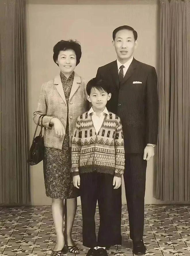 亚裔脱口秀顶流“吉米啊”，背后的老上海家族往事（组图） - 63