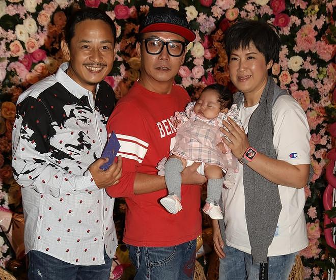 港星官宣58岁妻子怀二胎，是6岁女儿的心愿，妻子曾小产痛失胎儿（组图） - 3