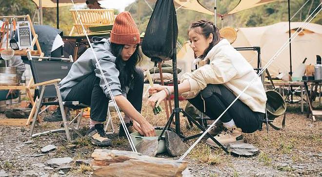 林心如霍建华带女儿出门，霍建华变成“女儿控”，8岁小海豚可爱（组图） - 12