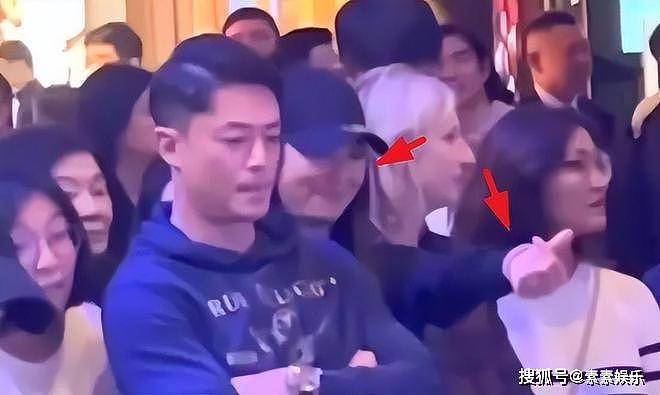 林心如霍建华带女儿出门，霍建华变成“女儿控”，8岁小海豚可爱（组图） - 11