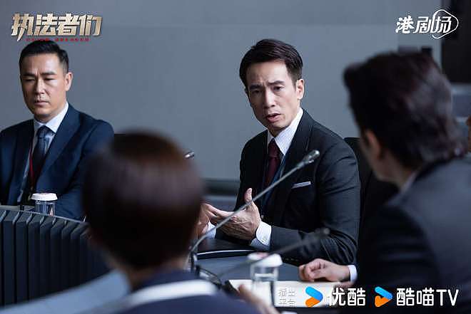 《执法者们》定档，TVB老牌视帝齐上阵，这阵容光是看脸都值得追（组图） - 5