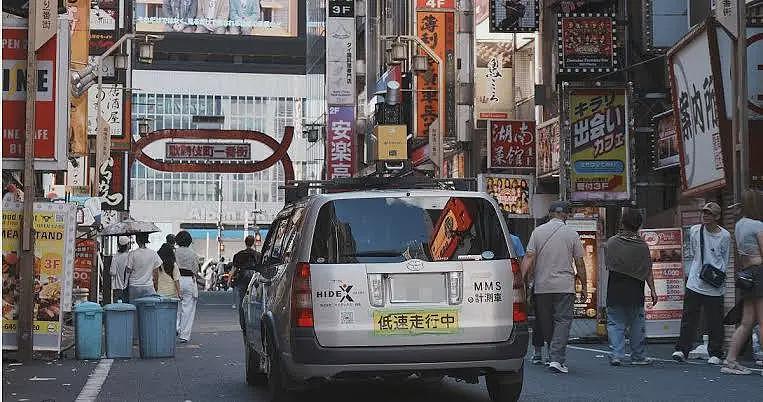 站壁——走壁：樱花妹躲警察，下海卖春竟出新招（组图） - 10