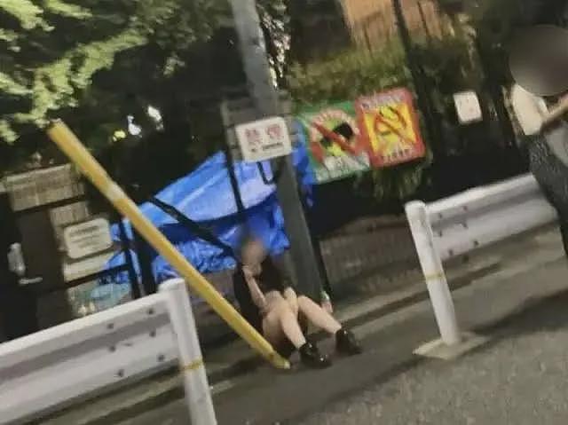 站壁——走壁：樱花妹躲警察，下海卖春竟出新招（组图） - 2