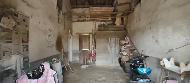 全家“吸血”！瘫痪哥哥惨死破屋，弟弟冒领58万元工伤金买豪车..（组图） - 2