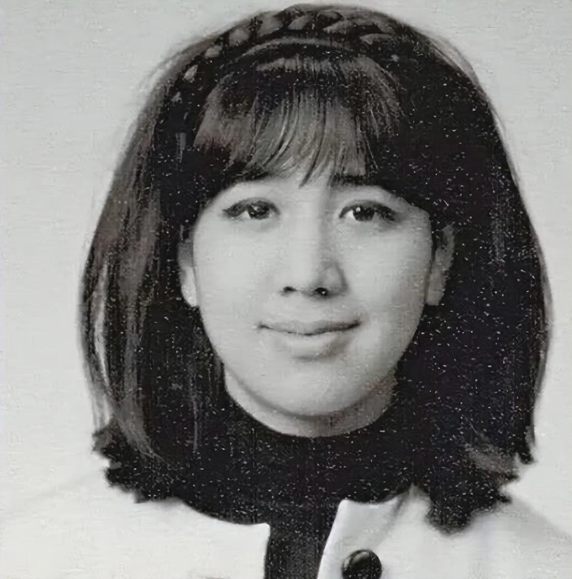 被亲爹何鸿燊坑惨的顶级白富美,疯癫流浪20年,死后连块墓碑都没有(组图) - 6