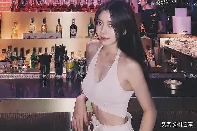 赵心童斯诺克夺冠引关注,其女友身份曝光:英国华裔,低谷期前女友分手,父母实力雄厚(组图) - 14