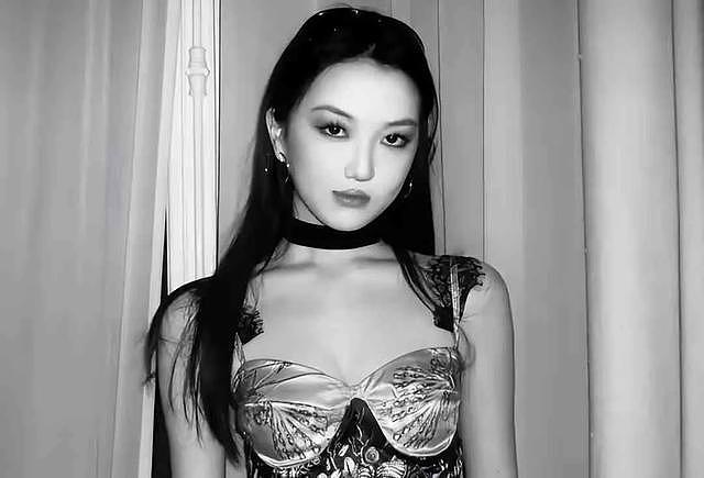 李嫣现在的自信,是王菲用钱砸出来的!(组图) - 2