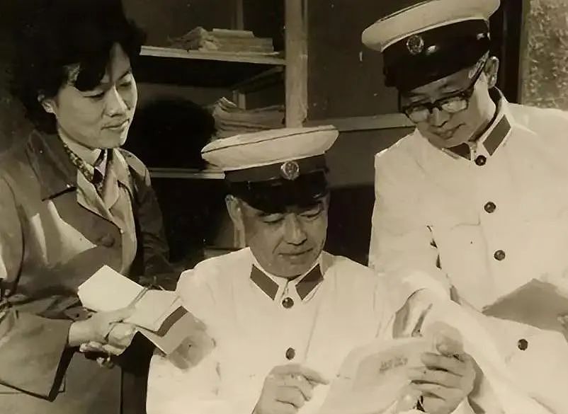 河南万人公审现场，恶魔刘国胜被当众枪决，变态程度常人无法想象（组图） - 14