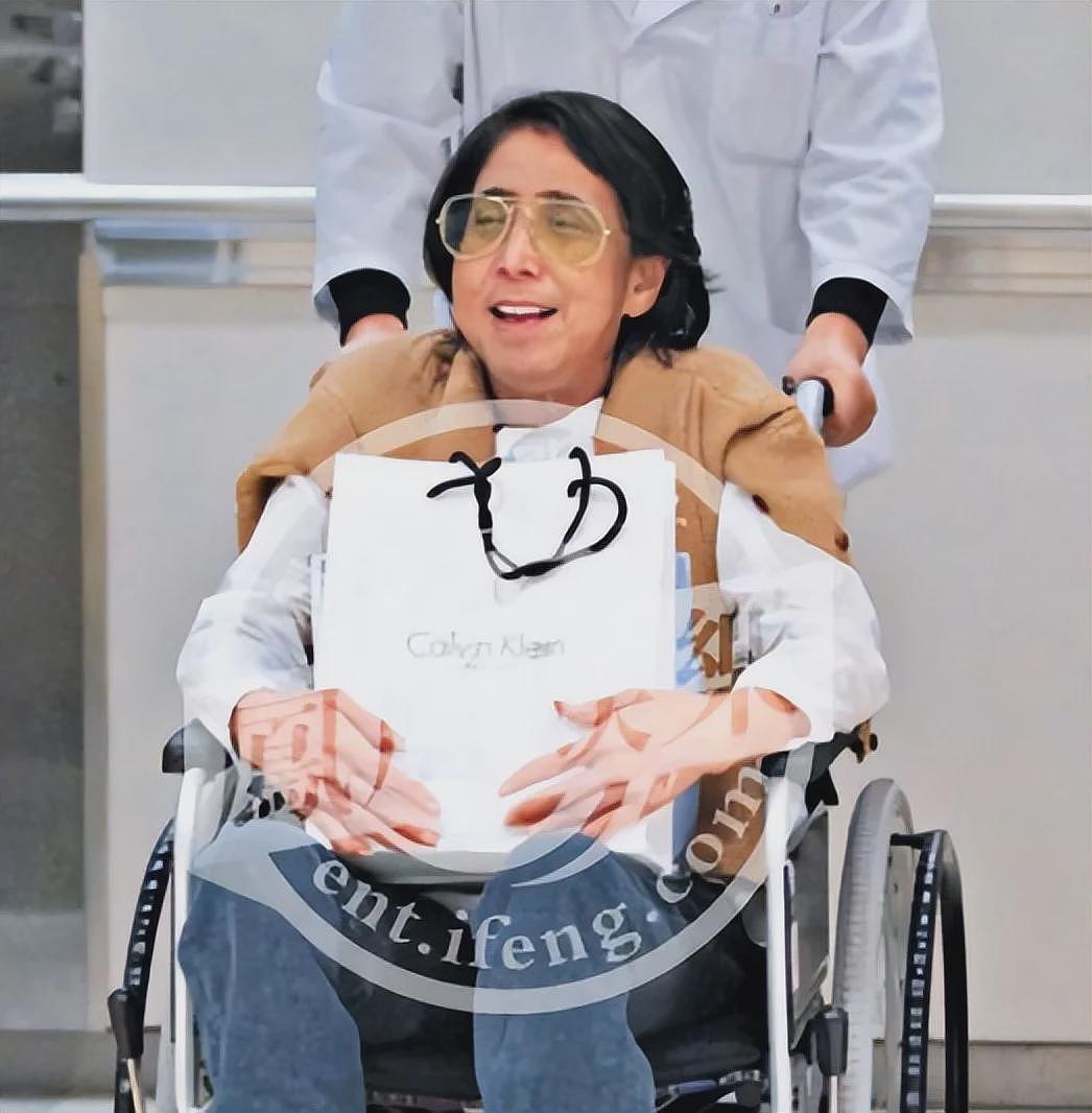 被亲爹何鸿燊坑惨的顶级白富美,疯癫流浪20年,死后连块墓碑都没有(组图) - 23