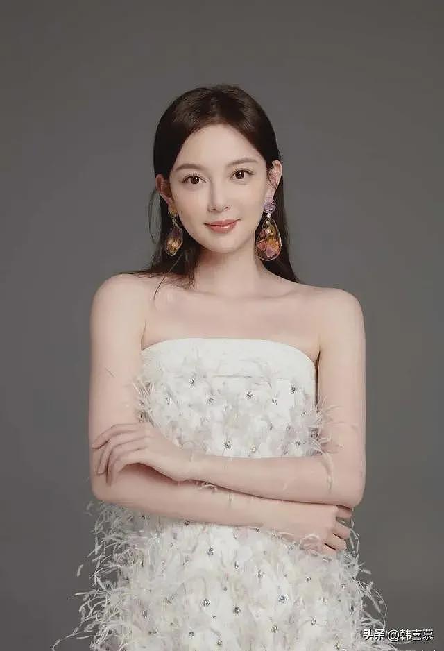 赵心童斯诺克夺冠引关注,其女友身份曝光:英国华裔,低谷期前女友分手,父母实力雄厚(组图) - 8