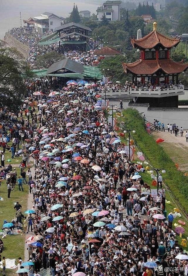 五一最惨十景区：泰山简直要命！第一太太过分（组图） - 32