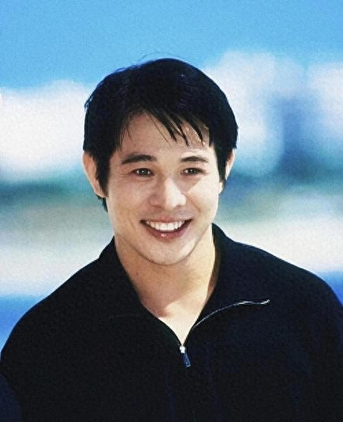 1999年李连杰迎娶利智，港媒10字嘲讽：情义千斤，不敌胸脯四两（组图） - 1