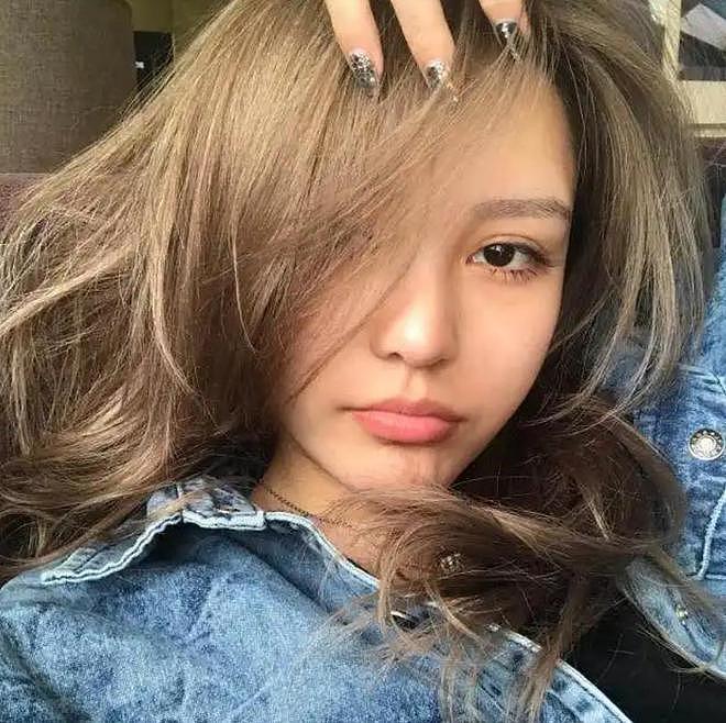 周扬青素颜直播，希望女生不要太焦虑，认为外貌是最不中用的（组图） - 11