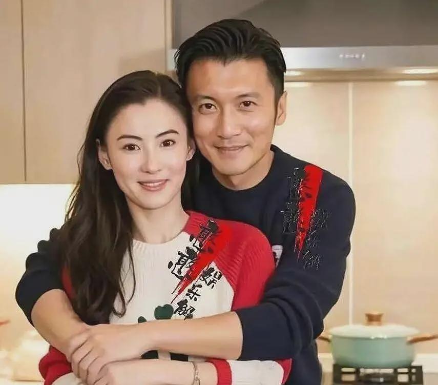 18岁李嫣疑亮相谢霆锋演唱会,和Lucas同框无交流,嘴巴太有辨识度(组图) - 9