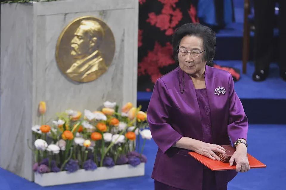 三次落选中国院士,95岁屠呦呦当选美国科学院外籍院士,致敬(组图) - 1