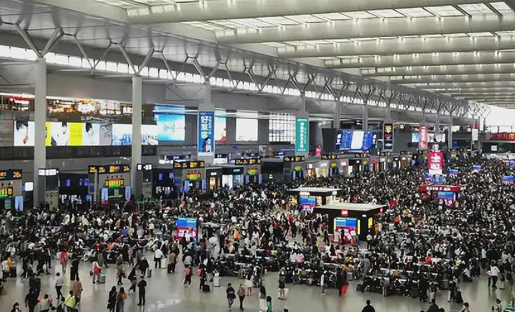 虚假繁荣？五一假期各地景区人山人海，为什么大家却不愿意花钱？（组图） - 3