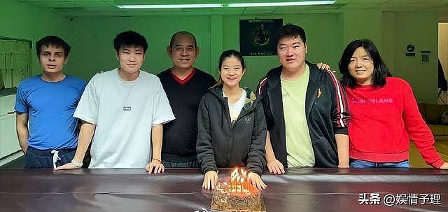 赵心童夺冠与女友合影，家世都不一般（组图） - 5