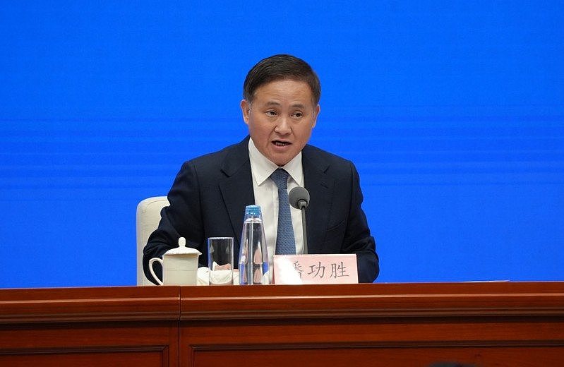 降准降息救市！中国人行行长提货币政策3大类、10项措施（组图） - 1