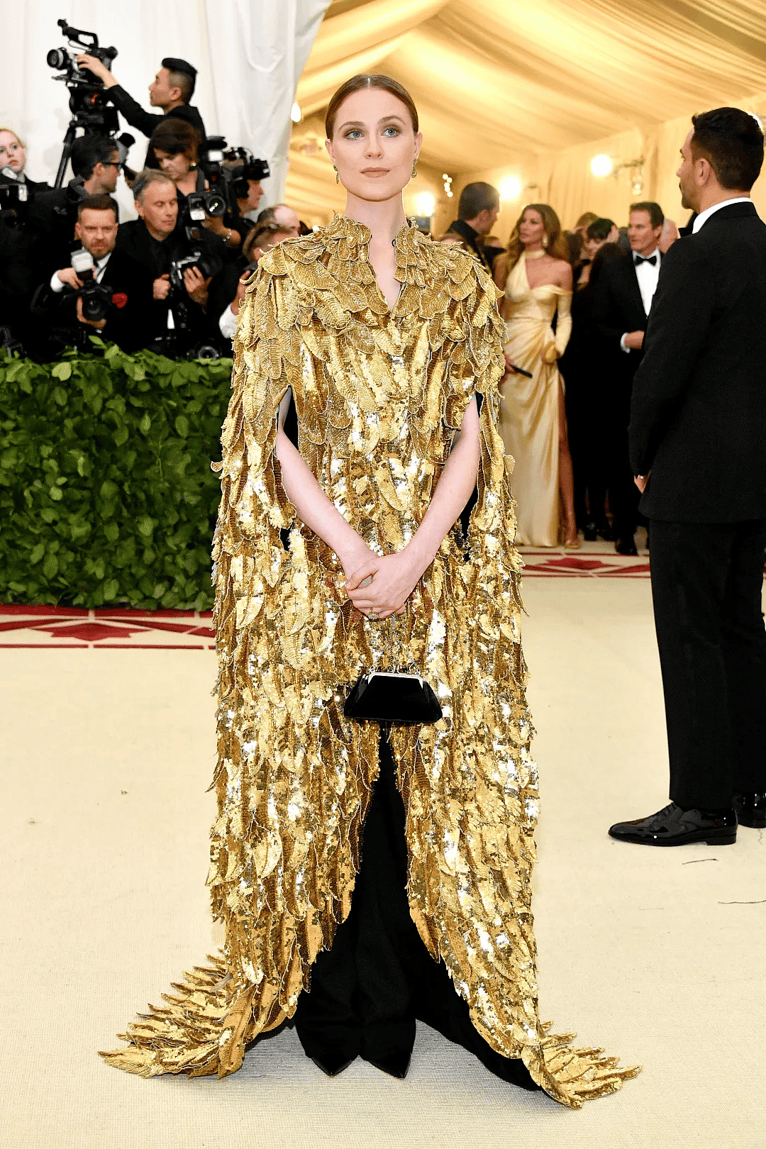 【时尚】辣眼睛！Lisa穿LV定制蕾丝透视三角裤套装征战Met Gala（组图） - 46