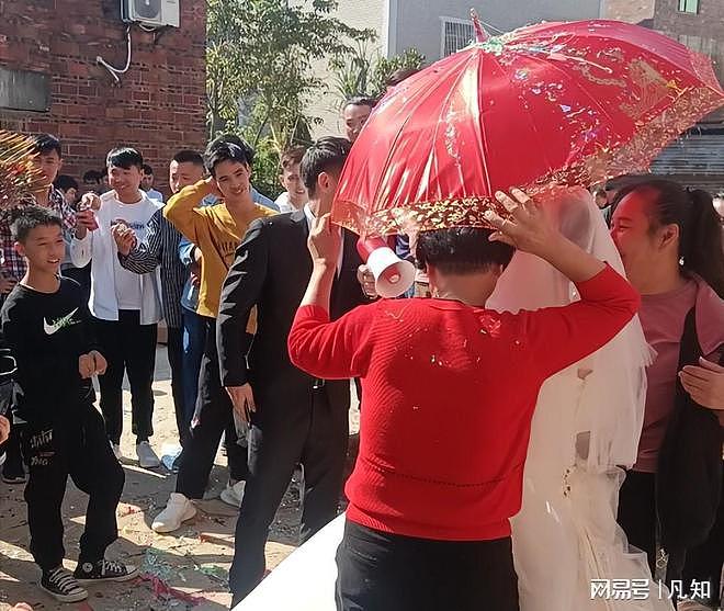 郑州女子曝知名企业家常年家暴：被迫喝尿、发生关系，四个月流产两次（组图） - 4