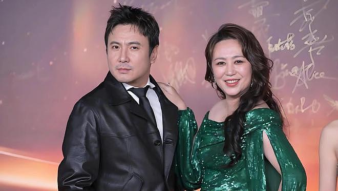 被粉丝宠了十年，这次终于轮到马丽被骂了（组图） - 12