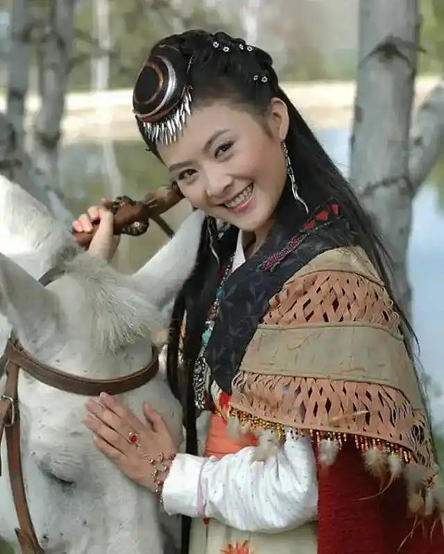 被粉丝宠了十年，这次终于轮到马丽被骂了（组图） - 22