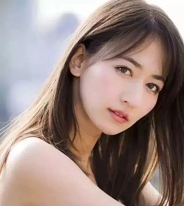 【美女】被称“日本第一性感美臀”，小蛮腰、马甲线の身材...（组图） - 15