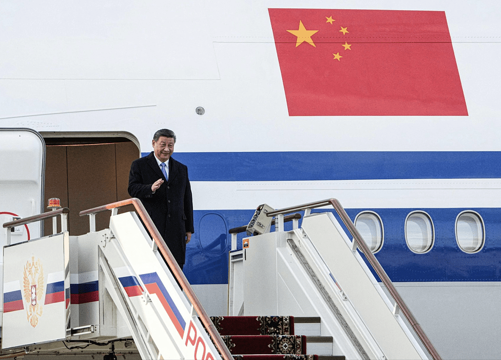 中国领导人抵莫斯科展开国事访问，机场讲话：中俄坚决反对霸权主义（组图） - 2