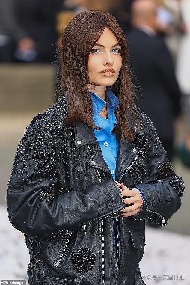 全球最美小女孩长大后疑整容变丑大翻车？4岁成时尚顶流，却因一次可怕拍摄被封杀（组图） - 26