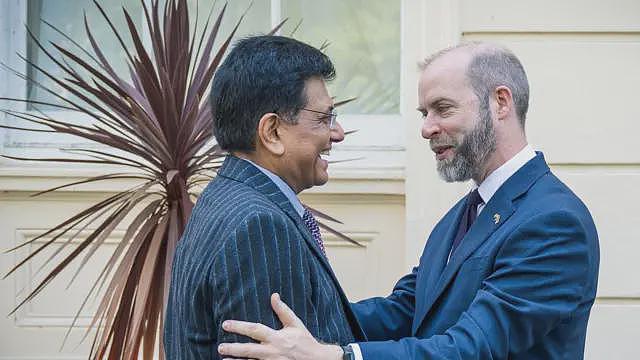 英国与印度经三年谈判后达贸易协议(图) - 1